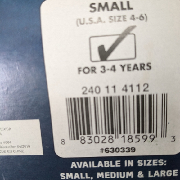 Capt America costume small - Picture 6 of 6